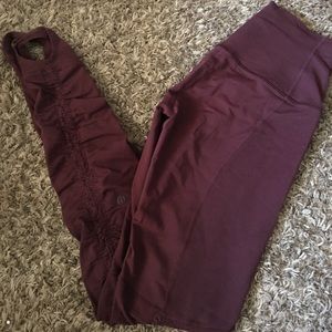 Lululemon high waisted wunder under stirrup sz 6